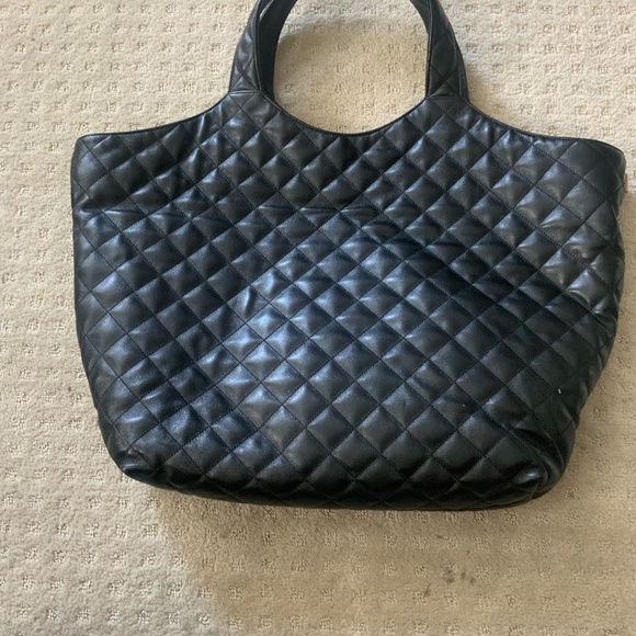 YSL ICARE Quilted Lambskin - Picture 2 of 4